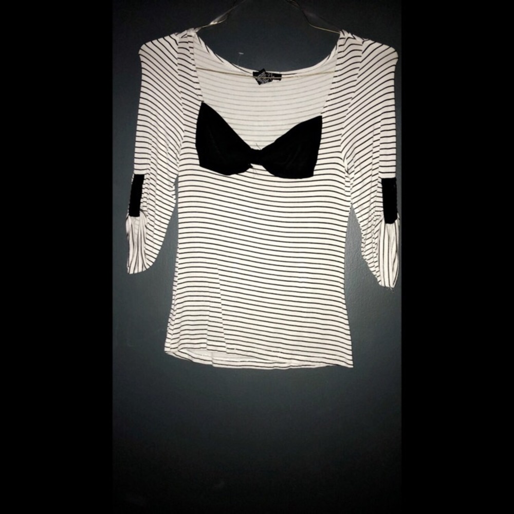 Black and white striped with bow in front. Rue21